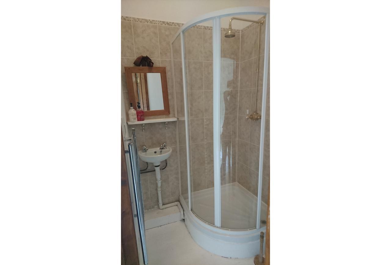 Middle Mill Bed and Breakfast Kidwelly Esterno foto