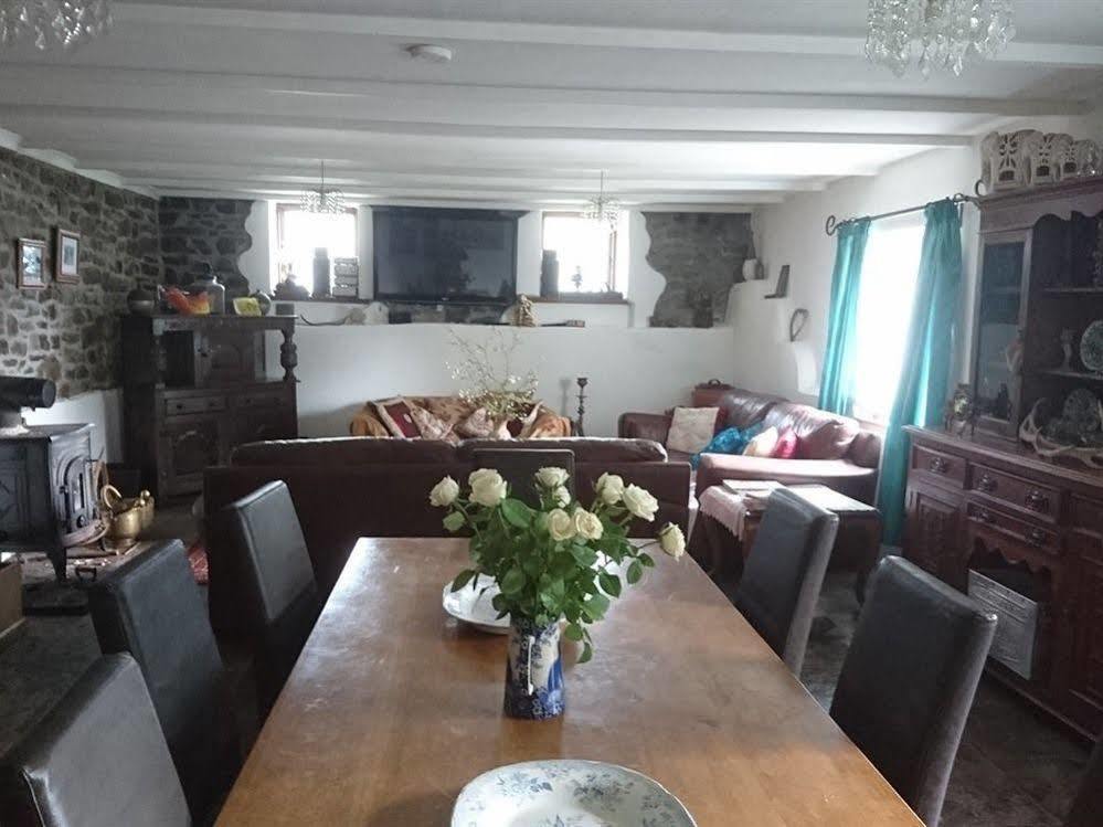 Middle Mill Bed and Breakfast Kidwelly Esterno foto